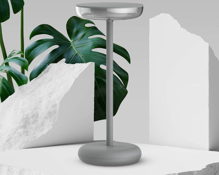 Batterijlichtlicht "PASI" voor buiten en binnen, gemaakt van metaal en plastic in grijs, dimbaar, met aanraking en geheugenfunctie, ca. 26 cm hoog