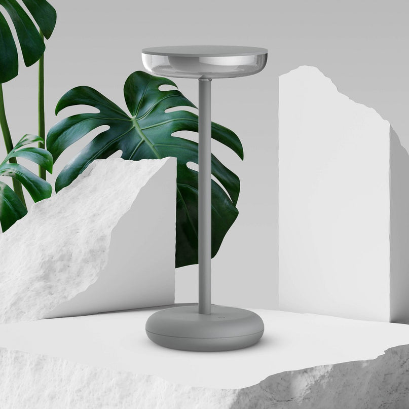 Batterijlichtlicht "PASI" voor buiten en binnen, gemaakt van metaal en plastic in grijs, dimbaar, met aanraking en geheugenfunctie, ca. 26 cm hoog