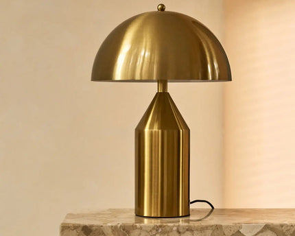 Otto Gold Dressoir Lamp – Stijlvolle metalen tafellamp voor elke kamer