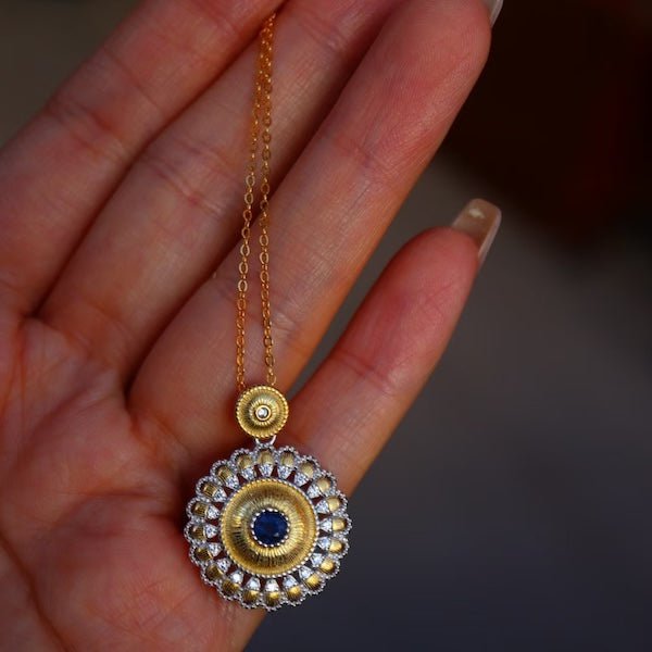 Echte saffier Goudbloem hanger ketting