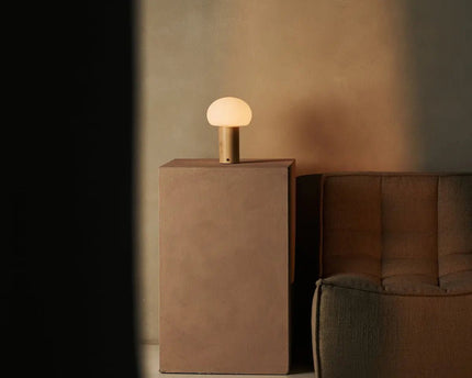 Sam lichtbruine houten tafellamp met glas en oplaadbare batterij | Dimbare en veelzijdige verlichting