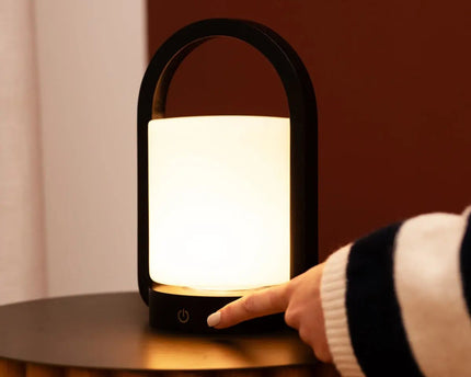 George donkerbruine houten lamp – oplaadbaar, dimbaar en draagbaar