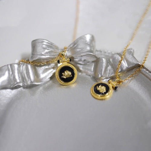 Zwart emaille Rose hanger ketting