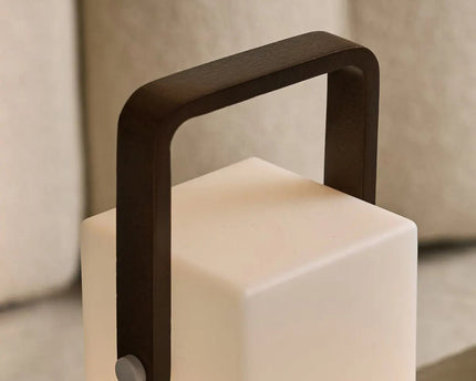 Harper Donkerbruine Houten Lamp – Snoerloze Oplaadbare Tafellamp met Handvat