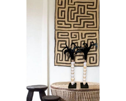 Papua white shell with veren on stand（7 shell)