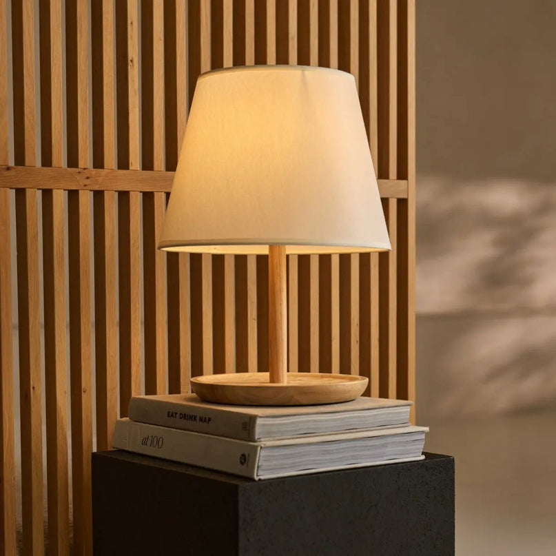 Emily lichtbruine houten lamp met kabel - handgemaakt duurzaam ontwerp voor thuis