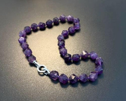 Paarse amethist gefacetteerde kralen choker
