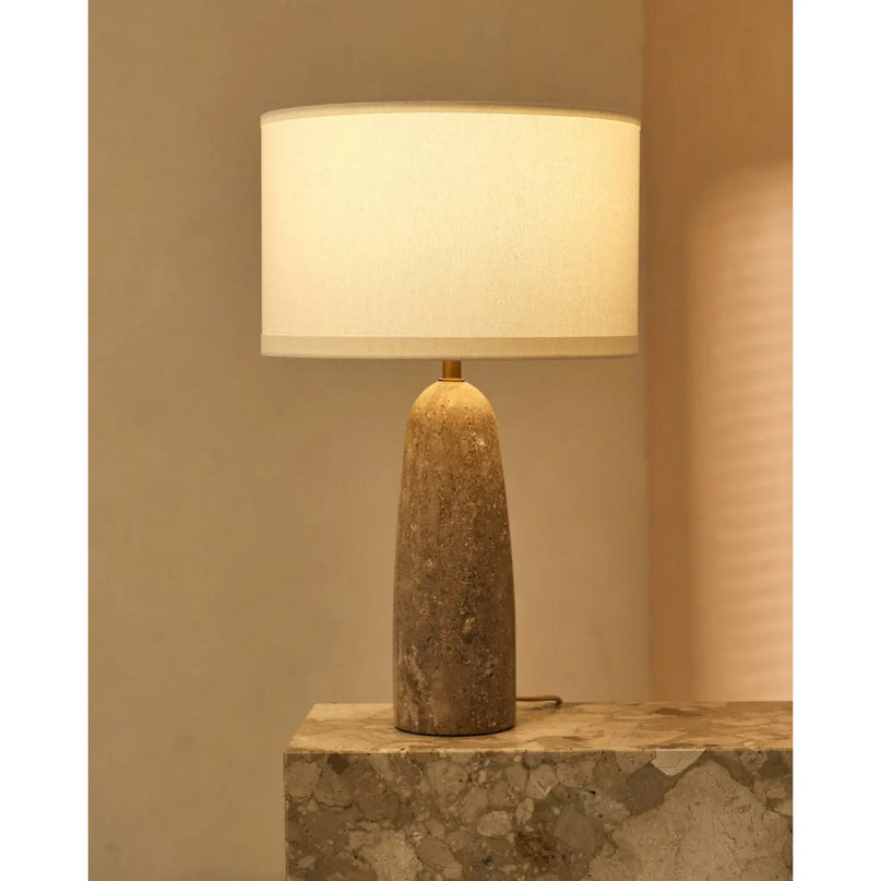 Isla travertijnlamp met katoenen kap – elegant en tijdloos