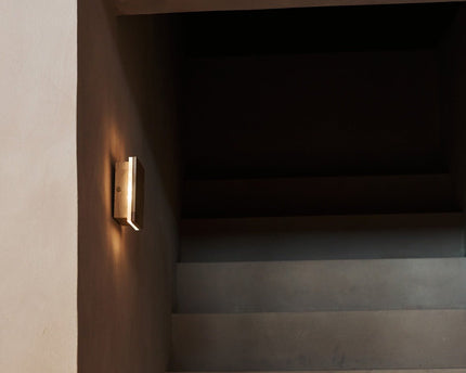 Lane lichtbruine draadloze wandlamp - oplaadbaar, dimbaar, natuurlijk houtlamp