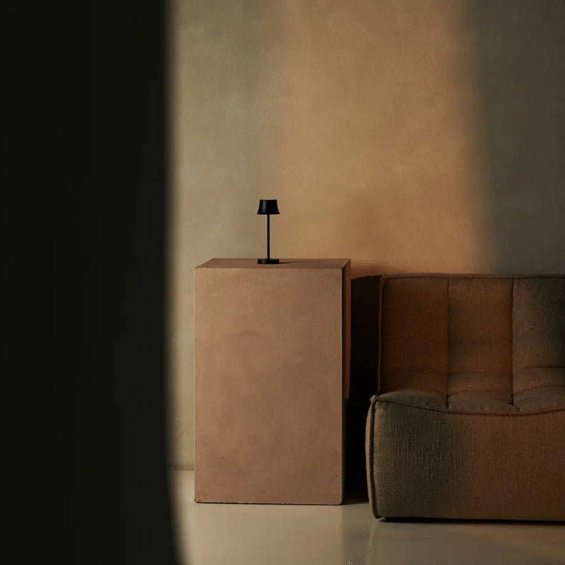 De pijp mini middernacht zwart oplaadbare tafellamp - draadloos opladen, dimbable lamp en 3 lichte kleuren