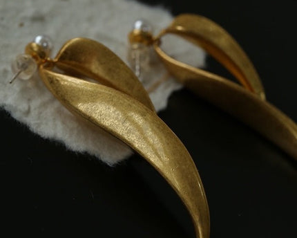Vintage stijl gouden blad oorbellen