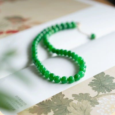 Tijdloze levendige groene jade kralen ketting