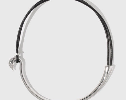 Minimalistische zilveren ketting met leren koord