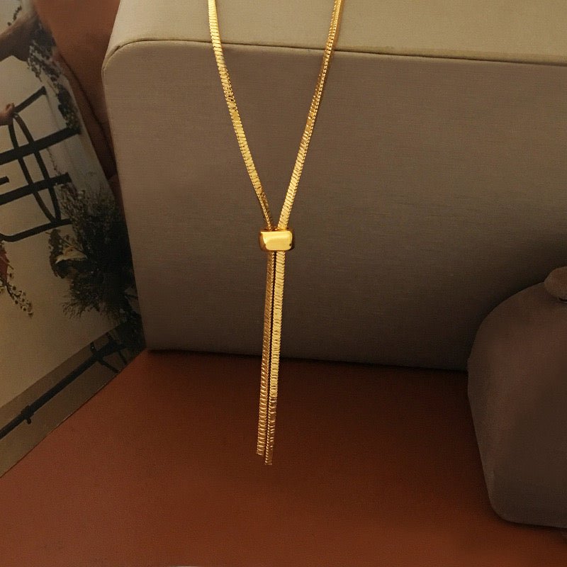 Minimalistische driehoekige botketting uittrekbare ketting