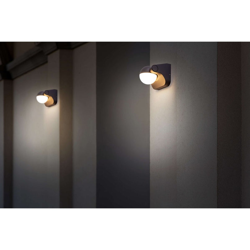 LED -wandlamp "Pallas", gemaakt van metaal en plastic in antraciet, met geïntegreerde LED