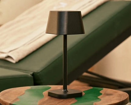Ava Zwarte Oplaadbare Tafellamp | Slanke draadloze verlichtingsoplossing