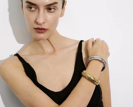Dikke stretch designarmband en choker