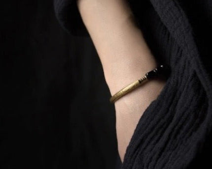 Zwarte obsidiaan blokken armband met bronzen armband