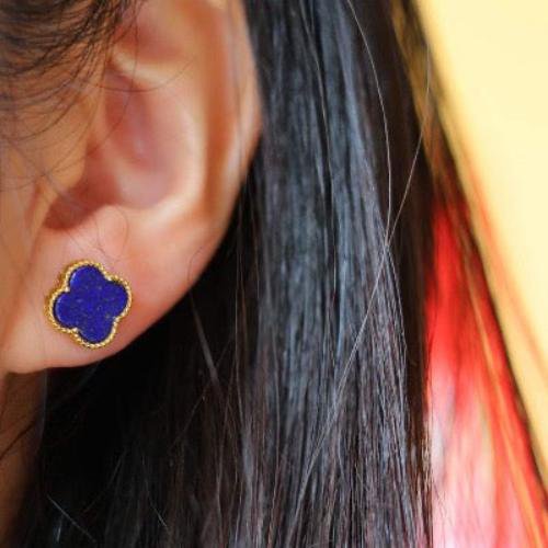 Minimalistische Lapis Lazuli Lucky Clover Ear Studs