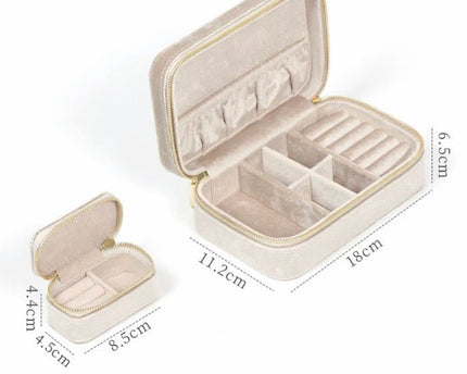 Duel Velvet sieradendoosje - Melkachtig beige