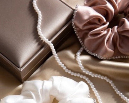100% zijde oogverblindende haarscrunchie - 19 momme - diamantversiering