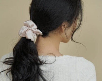 100% zijde oogverblindende haarscrunchie - 19 momme - diamantversiering