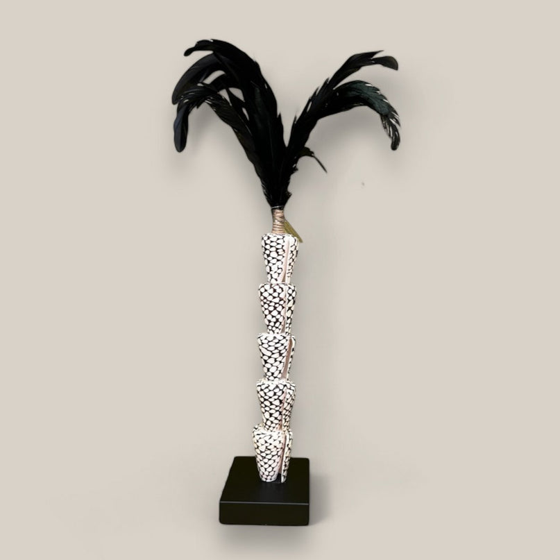 Papua tiger shell with veren on stand(5 shell)