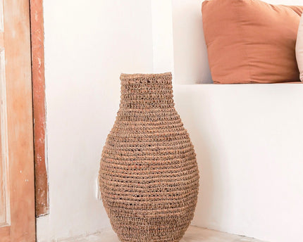 Geweven Boho Vaas SAKRA gemaakt van bananenvezels en raffia