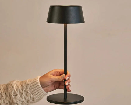 Hugo Midnight Black oplaadbare tafellamp - dimbaar, stijlvol en draadloos