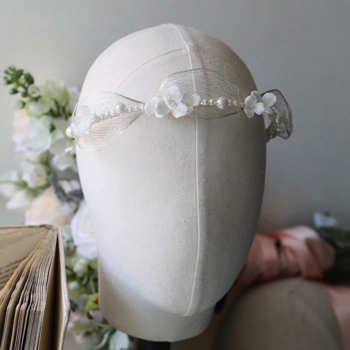 Romantische zilveren mesh bruidshoofdband-keramische bloemen