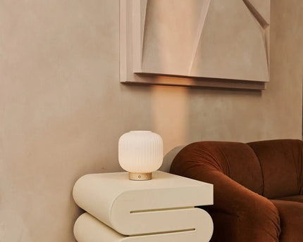 LYLA Unieke oplaadbare lamp - Frosted glas en houten basis, dimable, 3 lichte modi