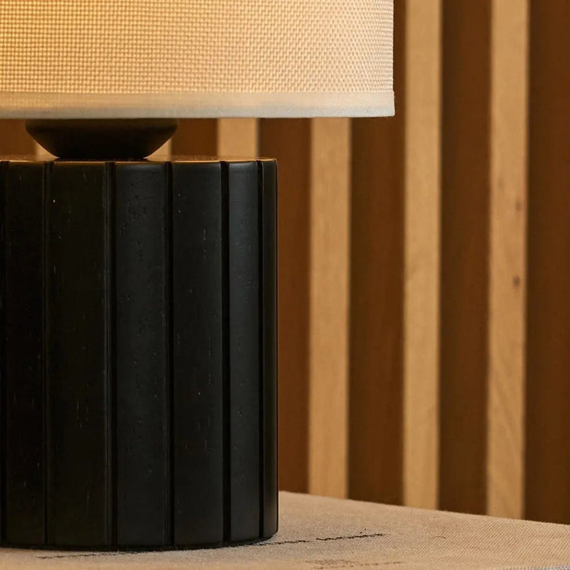 Kiko Zwarte Tafellamp – Gezellige Zwart & Beige Bureaulamp met E27 Fitting