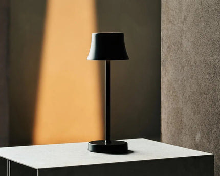 De pijp mini middernacht zwart oplaadbare tafellamp - draadloos opladen, dimbable lamp en 3 lichte kleuren