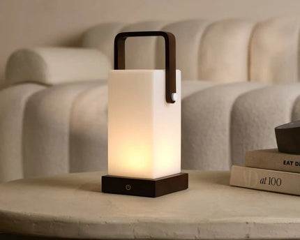 Harper Donkerbruine Houten Lamp – Snoerloze Oplaadbare Tafellamp met Handvat