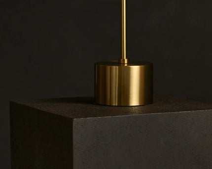Livia goudkleurige metalen lamp met hout – verstelbare LED, Scandinavisch design voor kantoor en woonkamer