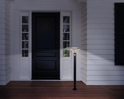 Led Solar Standing Lamp "Nora" met Earth Skeer, voor buiten, metaal en plastic aarde spies in het zwart, met geïntegreerde LED