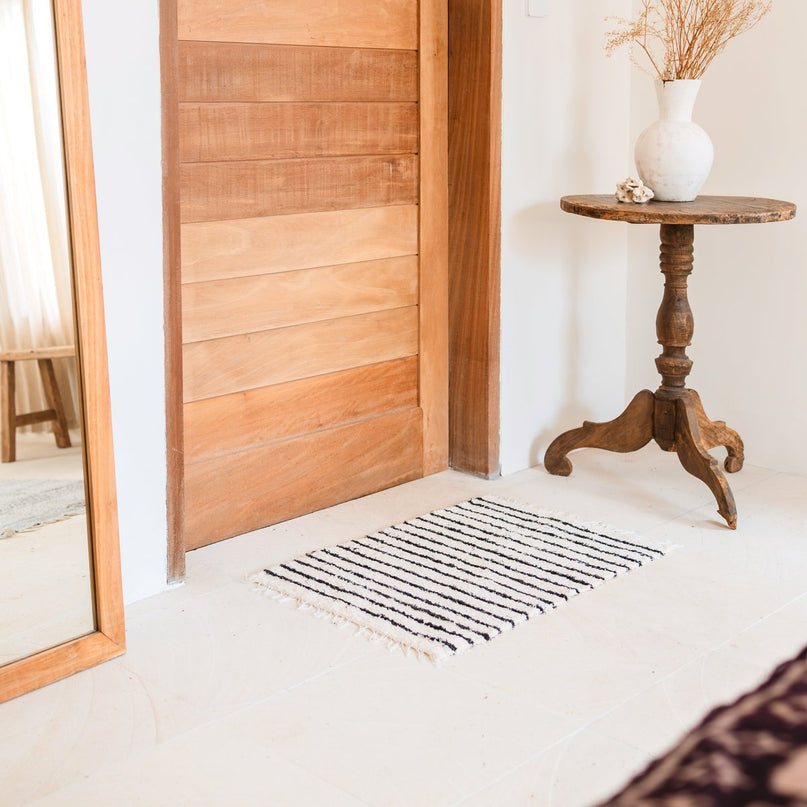 Klein katoenen vloerkleed – gestreept loper – boho vloerkleed zwart wit – zachte bedmat – handgeweven rechthoekig vloerkleed 70x50 cm UNTUK