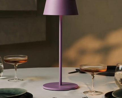 Hugo Violet Lila Oplaadbare tafellamp - Stijlvol, dimbare lamp & draadloos