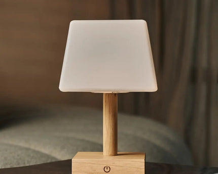 Tommy lichtbruine houten tafellamp met glas - oplaadbare, dimbare lamp, draadloze verlichting