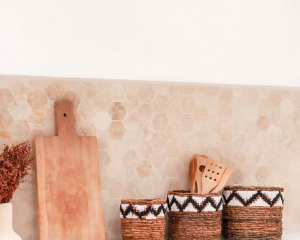 Kleine Mand Rond voor Planten of als Opbergmand | Geweven Boho Mand SADARA met Macrame Patroon