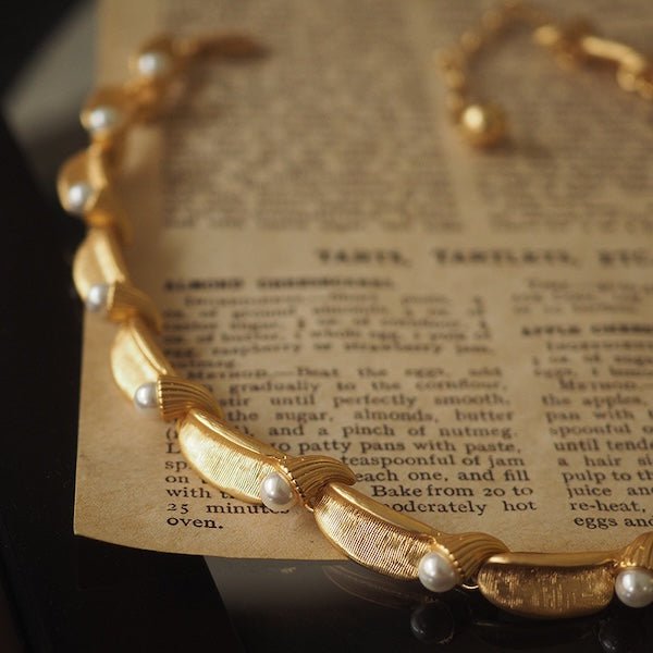Vintage geïnspireerde parel lint ketting