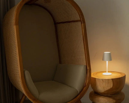 James White oplaadbare tafellamp – draadloos, dimbaar en elegant