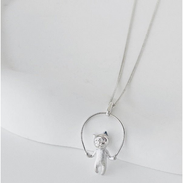 Leuke touwtje springende kat ketting
