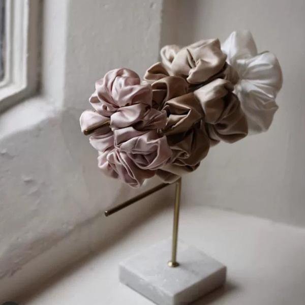 Luxe 100% zijden haarscrunchie - 6 cm breed