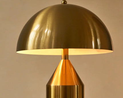 Otto Gold Dressoir Lamp – Stijlvolle metalen tafellamp voor elke kamer