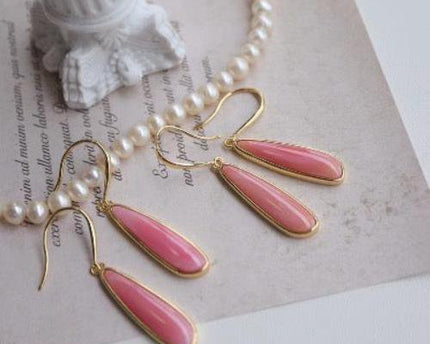 Minimalistische roze koningin Conch Shell oorbellen