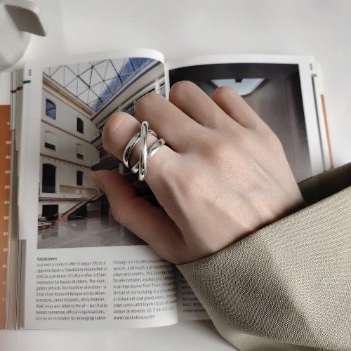 Opvallende look Geometrische gekruiste lijnring