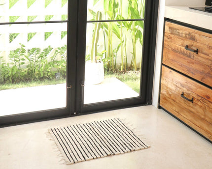 Klein katoenen vloerkleed – gestreept loper – boho vloerkleed zwart wit – zachte bedmat – handgeweven rechthoekig vloerkleed 70x50 cm UNTUK