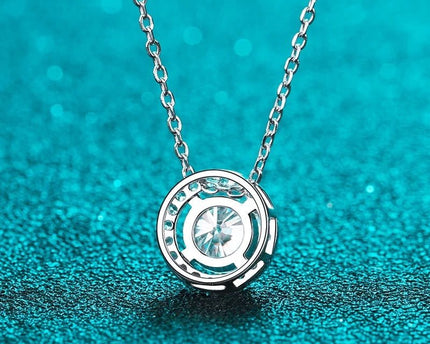 Sprankelende Moissanite Halo ketting