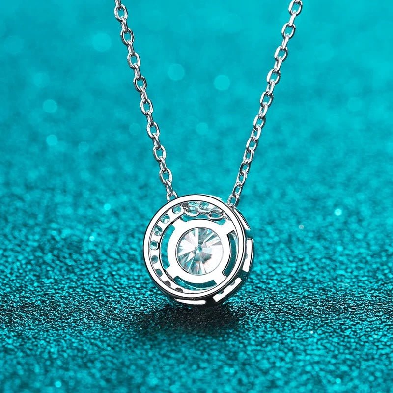 Sprankelende Moissanite Halo ketting